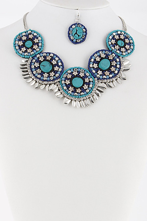 Statement Necklace With Flower Design Set 6CBH9